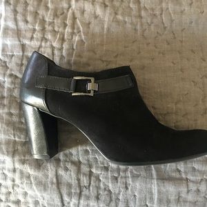 Aerosoles ankle boots, black suede and leather